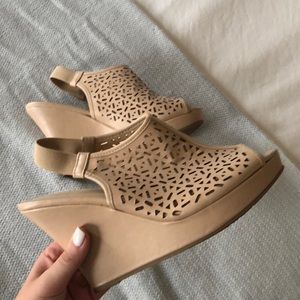 Tan wedges